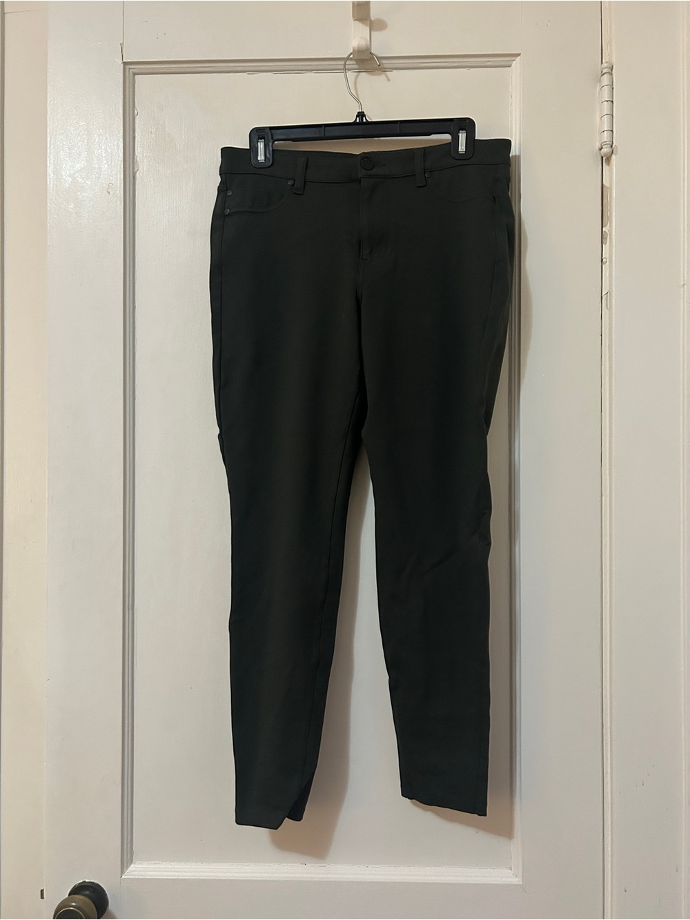 Women’s Liverpool Pants with Slim Cut - Size 8